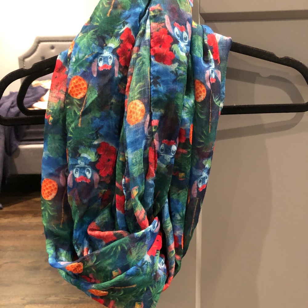 Disney Infinity Scarf